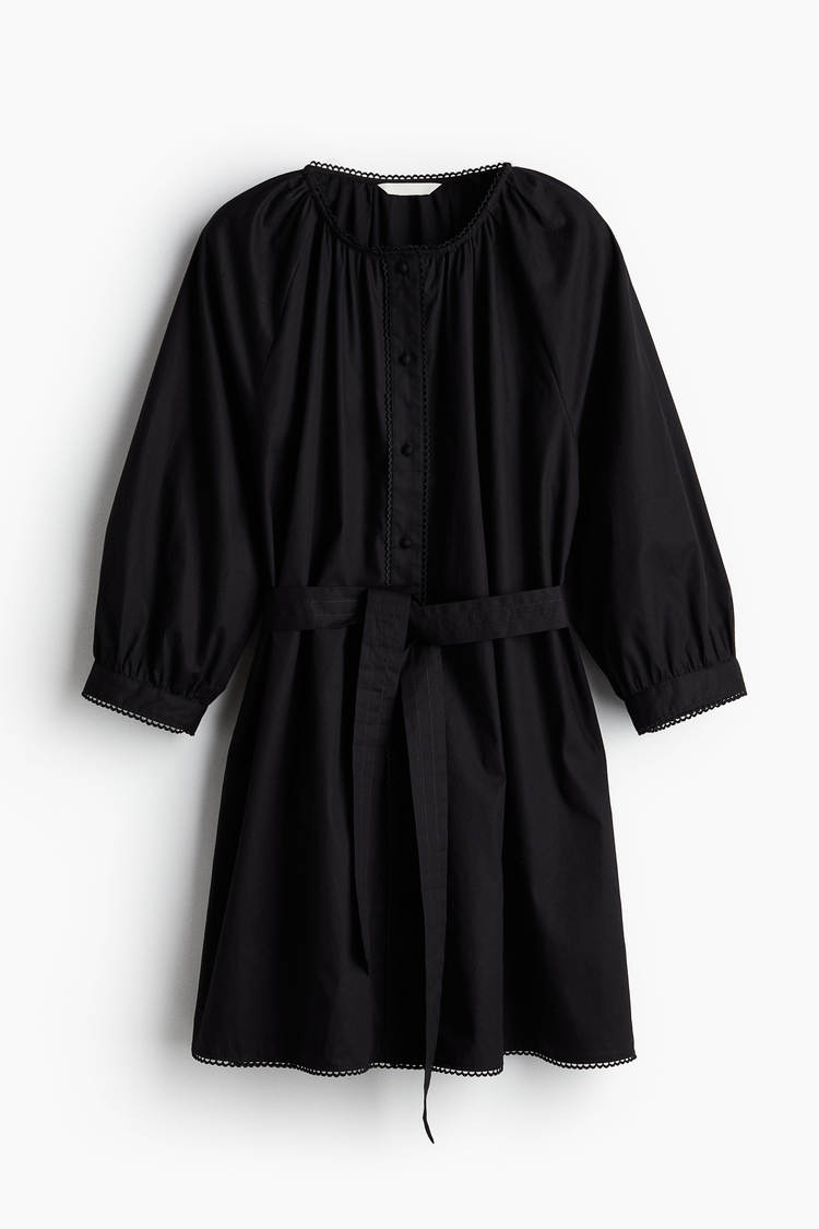 Small ring trim dress
